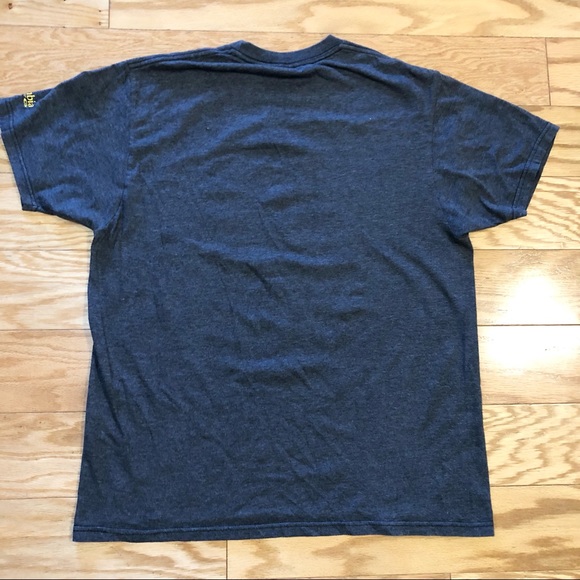 Columbia dark gray t-shirt “What Happens on the Boat”, size large - Picture 3 of 7